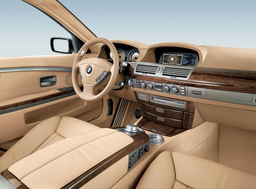  BMW 7-Series L 2006 года  (фото 59 из 89)